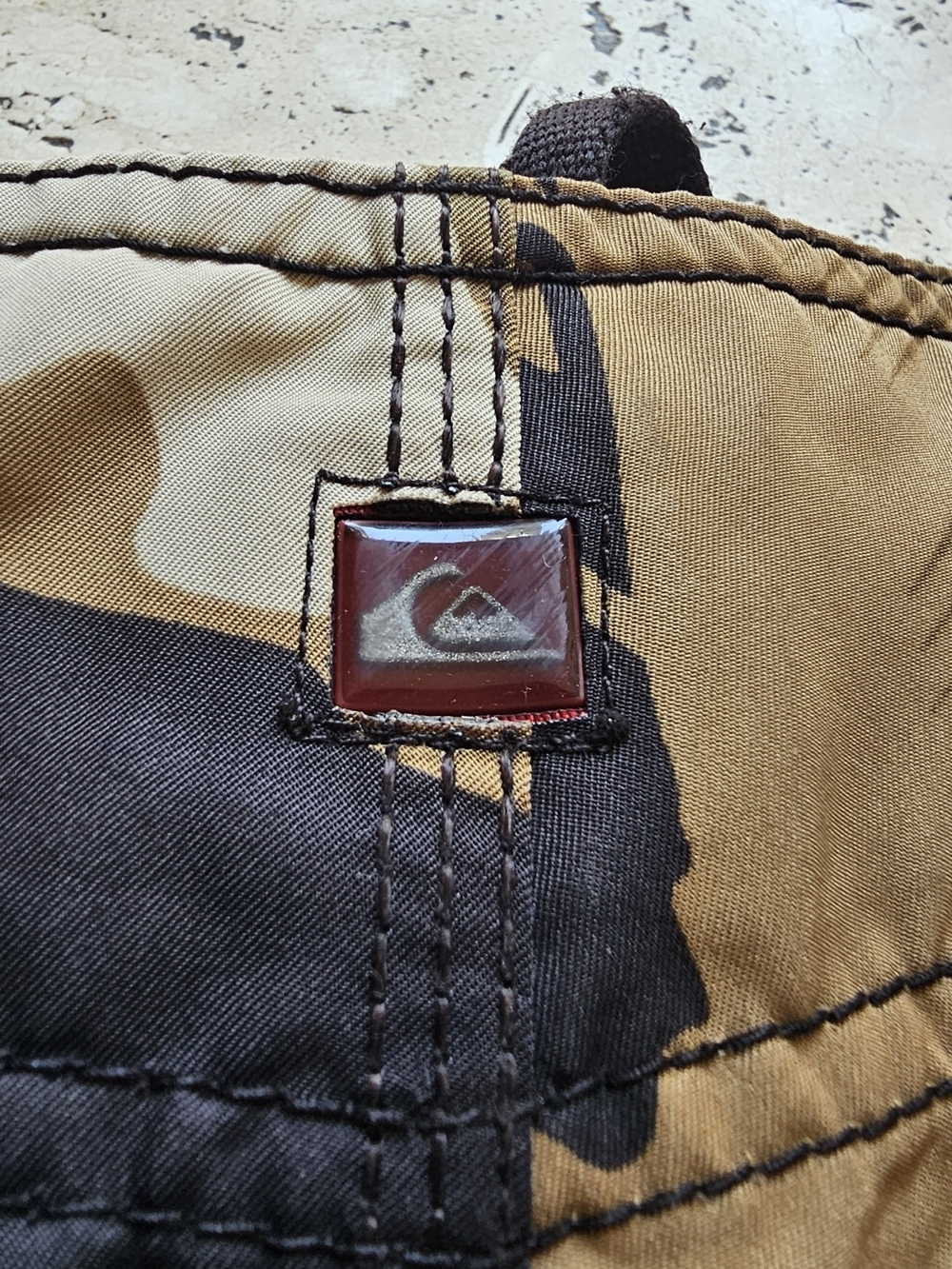 Vintage Quiksilver Men's Camo Cargo Board Shorts - Brown/Black - Picture 11 of 12